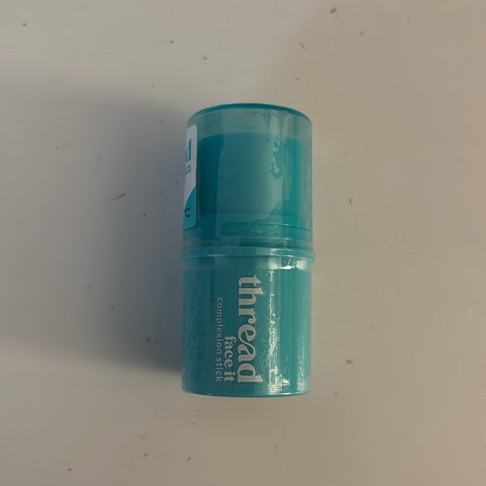 NWT Thread beauty face it complexion stick shade 00 fair